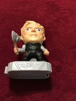 mcdonalds-happy-meal-2019-april-avengers-endgame-thor