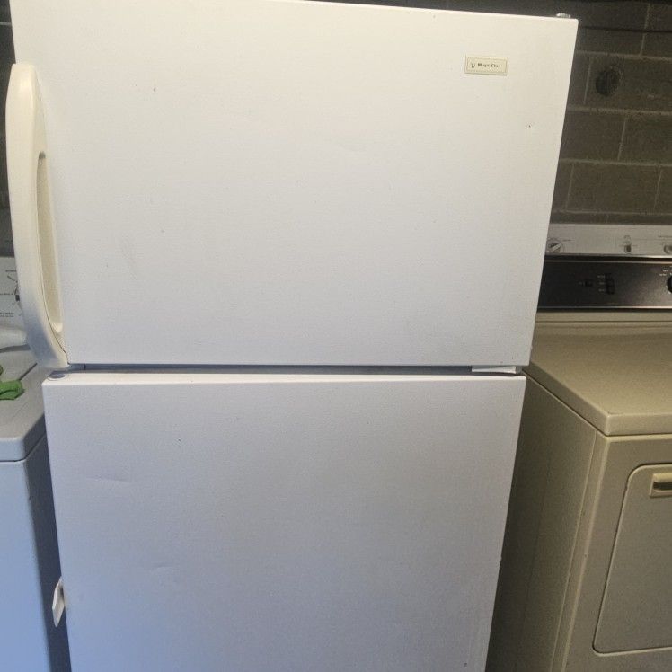 Magic Chef Refrigerator