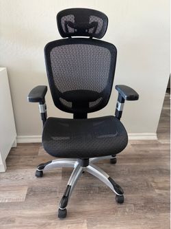 Ergonomic office chair