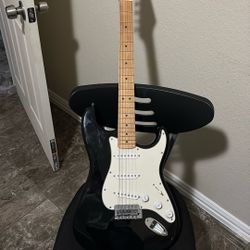 black fender strat