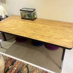 Preschool table 30x60 good condition