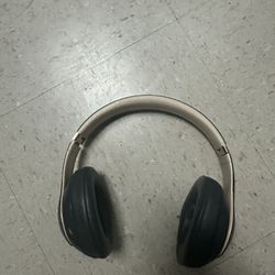 Beats Solo 3 Wireless (Grey And Gold)