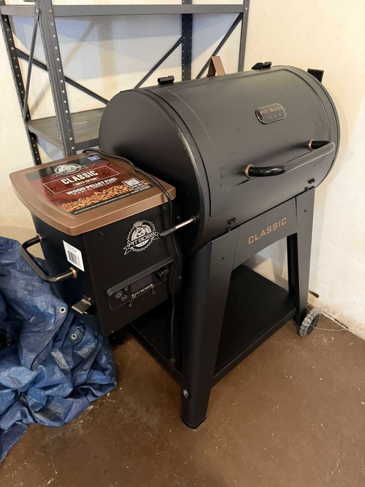 PITBOSS Classic Smoker Onyx Edition