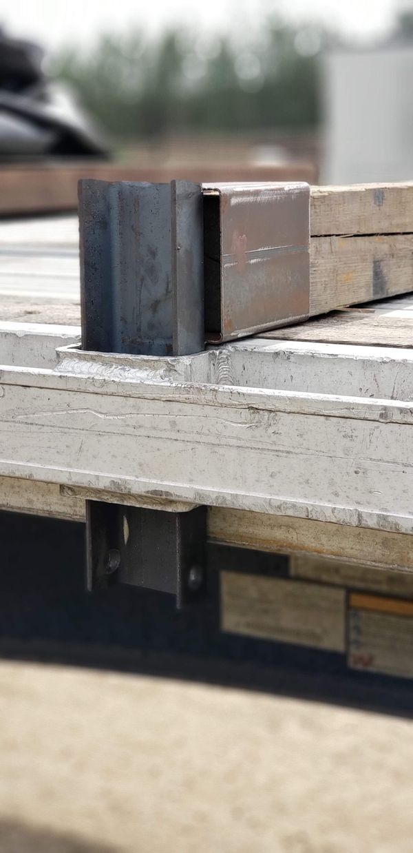 Pipe Stake DUNNAGE HOLDER w/ Safety Pin Hole for Hotshot/Flatbed