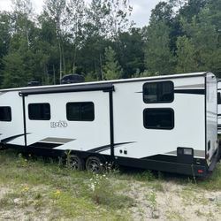  Forest River Surveyor Legend Travel Trailer — Bunkhouse, Clean Interior