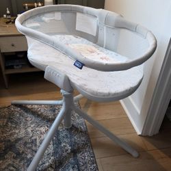 HALO Innovations BassiNest Soothing Swivel Sleeper 3.0