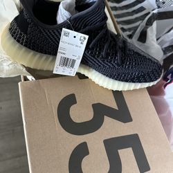 Yeezy Boost 350  V2 Fz5000 Size 10 Asriel