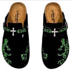 size 12/13 wholeopolis black vinefyre walkers