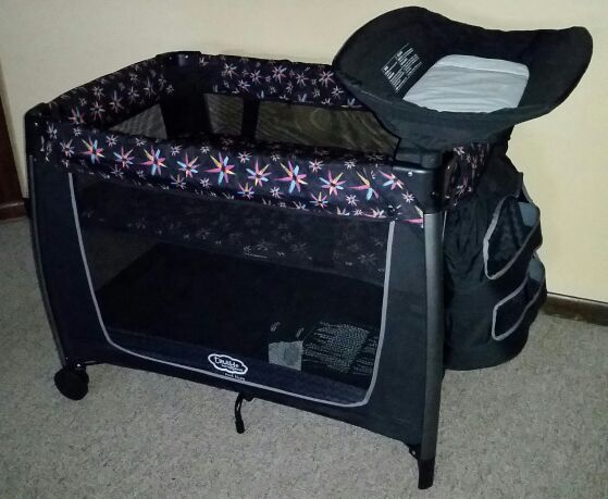 Truly Scrumptious by Heidi Klum Pack-n-Play