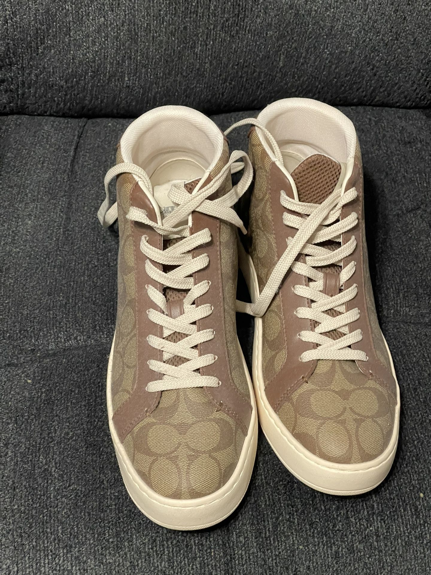 Coach Shoe