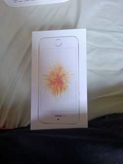 Apple iPhone SE Box (1st Gen) Rose Gold