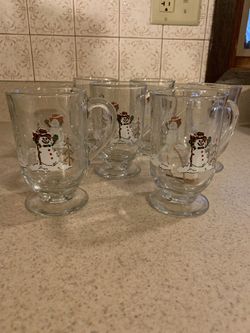 Set of 6 Christmas mugs