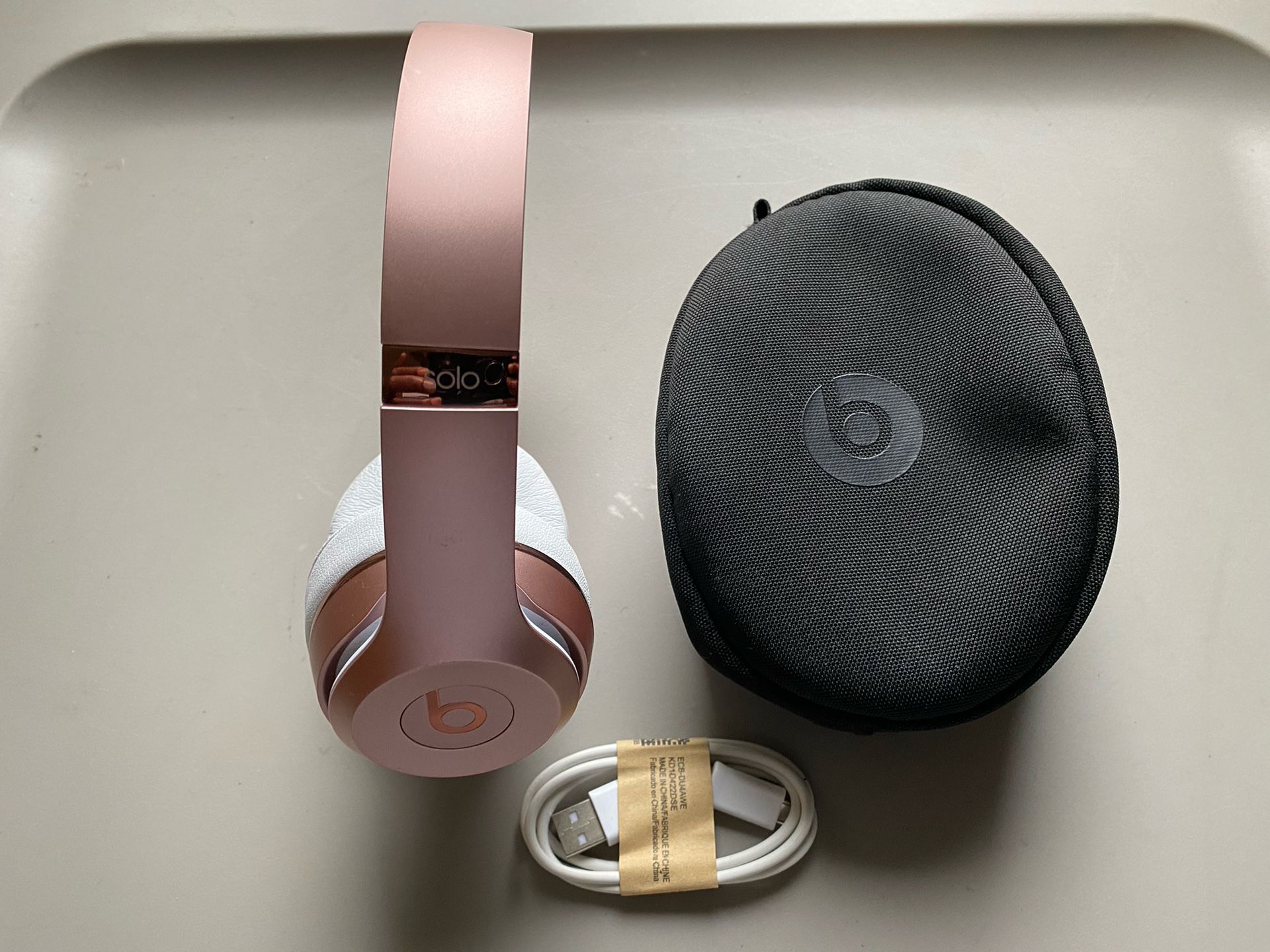 Beats Solo Wireless Headphones