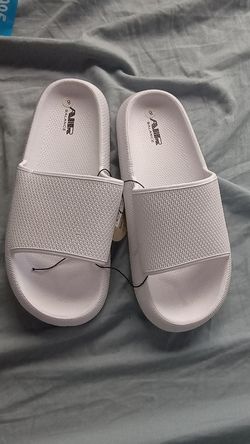 Sandal 
