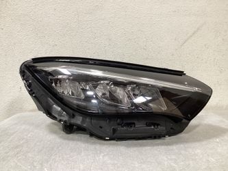 MERCEDES EQE RIGHT HEADLIGHT 2024