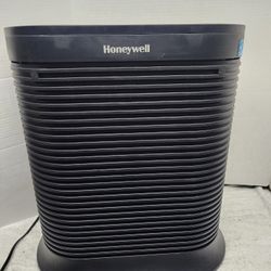Honeywell HPA200 Digital HEPA Air Purifier (Price Is Firm)