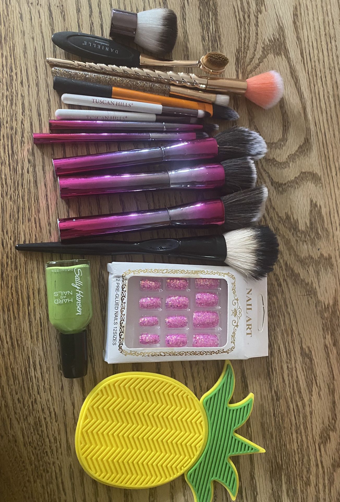 Makeup Brushes Nail Polish And Brush Cleaner