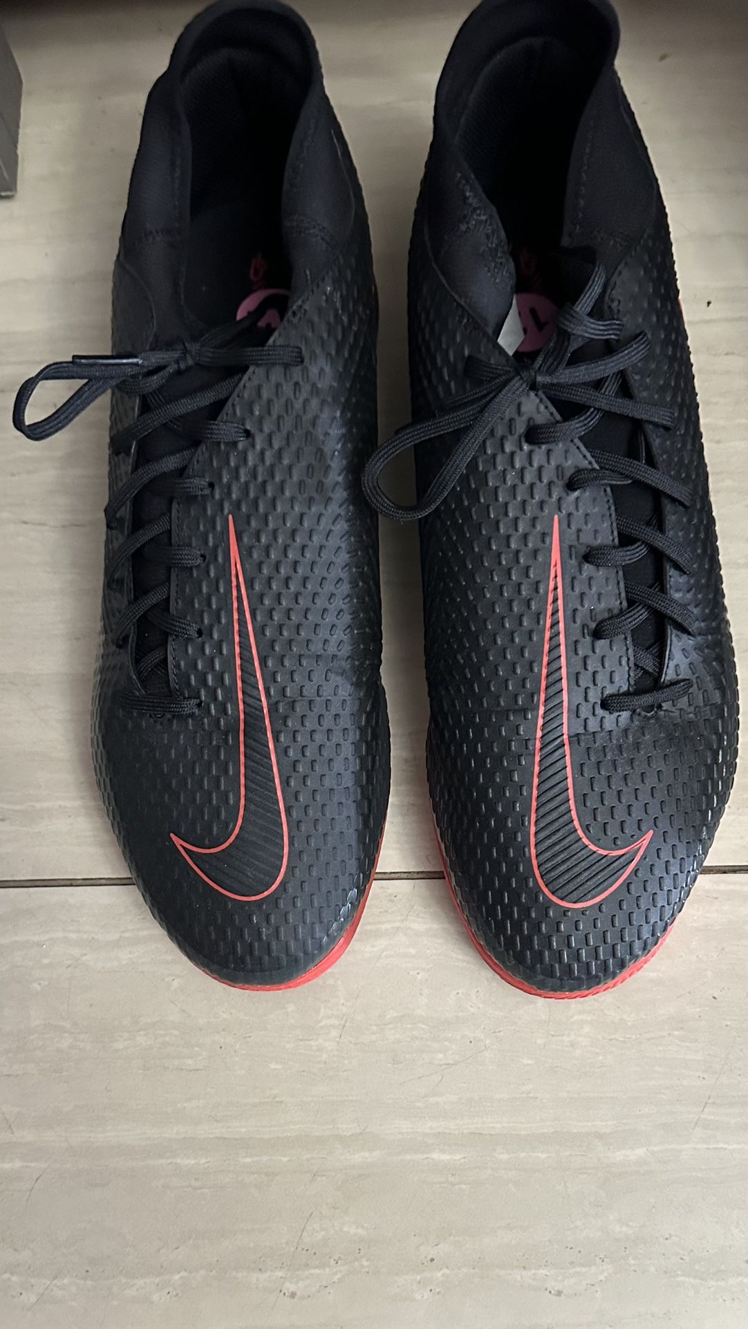 Nike sneakers 