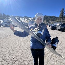 Burton Twin 147 board and boots and bindings with Skis with Board Bag