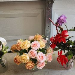 $10 Each Bundle Of Flowers With Vase 