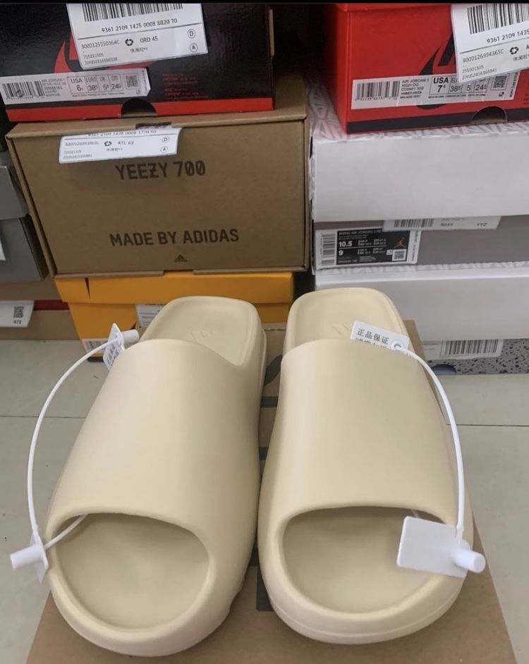 Yeezy Slides