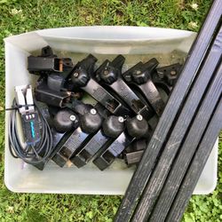 Moving, Must GO TODAY! • THULE Roof Rack Feet, Bars & Cross Brackets + a Lash Lock