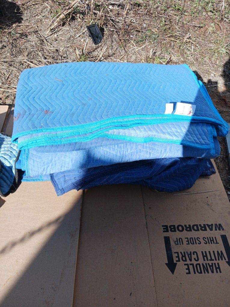 Moving Blankets
