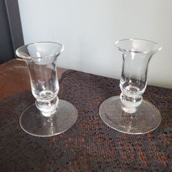Set of 2 glass candle holders