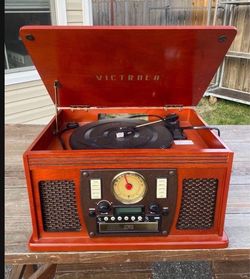 Victrola - Navigator 8-in-1 Classic Record Player with Turntable - Mahogany