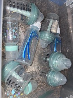 Brand NEW baby bottles!!