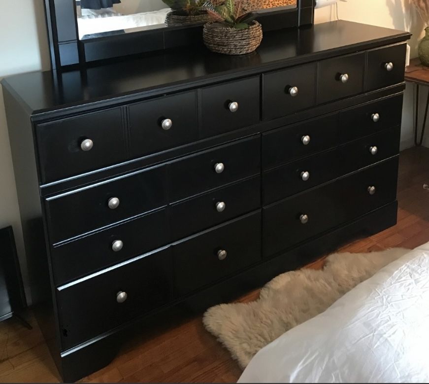 Black Dresser