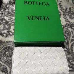BOTTEGA PURSE 