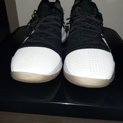 Under Armour Curry 4 TB Low (Black & White)