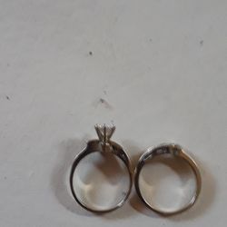 White gold engagement rings