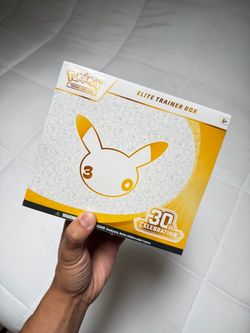 Pokémon TCG 30th Celebration Elite Trainer Box