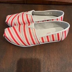 Women’s Tom’s Shoes 