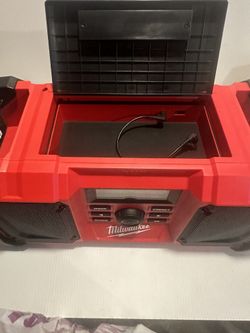 Brand New Milwaukee Radio 