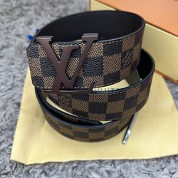 LV belt size 110centimeters 44inches