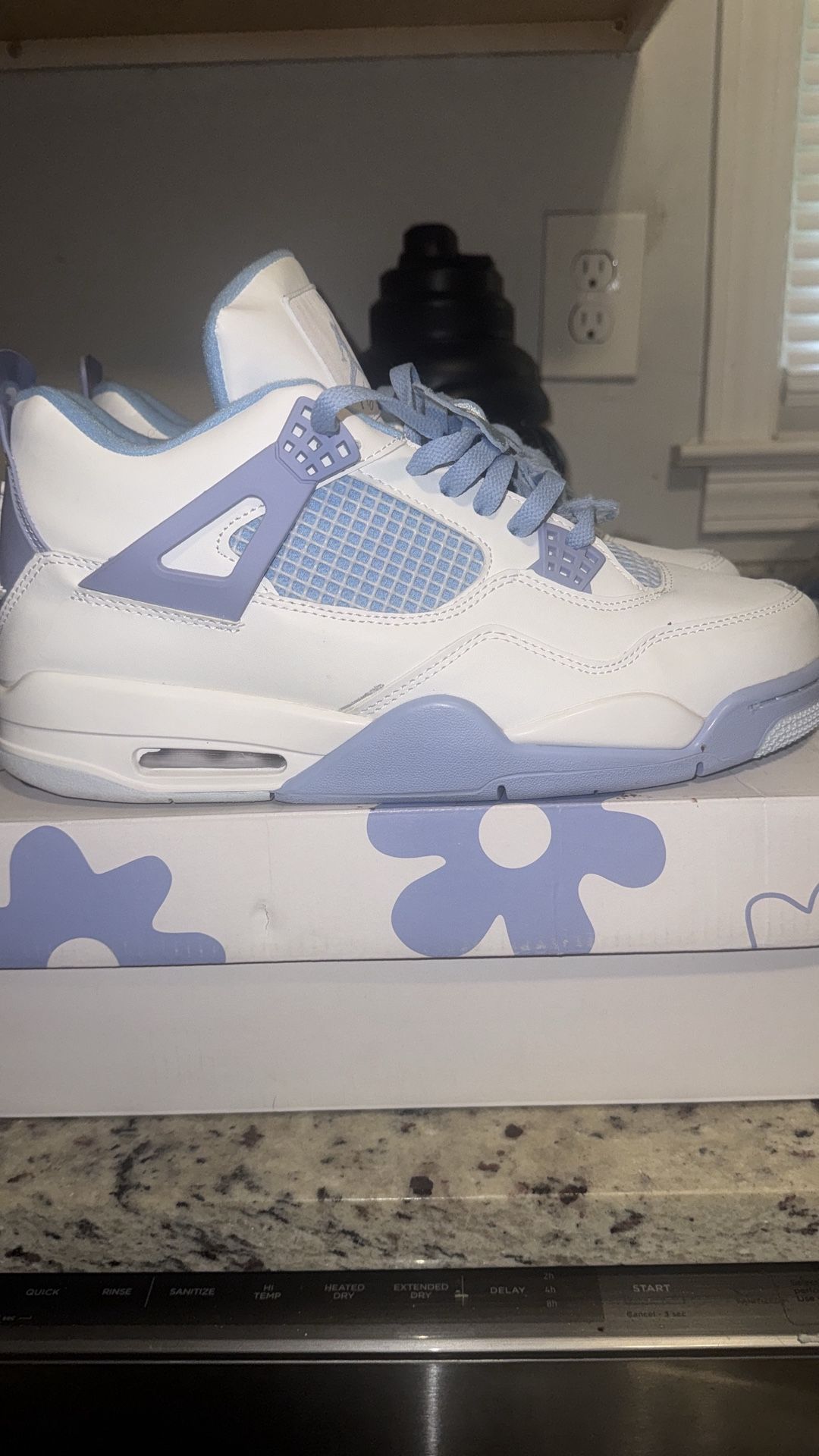 “Forget Me Not” Jordan 4