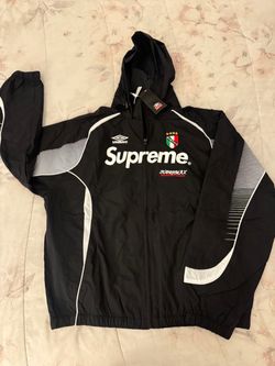 Supreme track swit size M and L