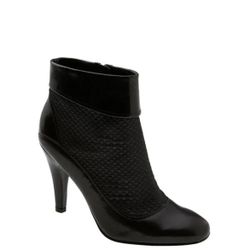  Enzo Angiolini Prize Black Bootie - size 7 - Excellent!