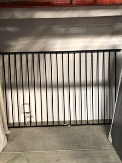 5’ height by 8’ width steel fence panels