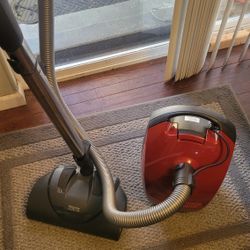 Vacuum