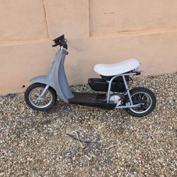 Razor Vespa pocket mod.