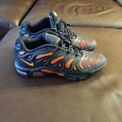 Men's Nike Size 9 Gym Shoes 