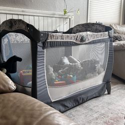 IKEA Diaper Table /height Adjustable Portable Bassinet /diaper Gene/portable Crib