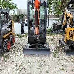 AGT-QH13R INDUSTRIAL excavator with closed cab.