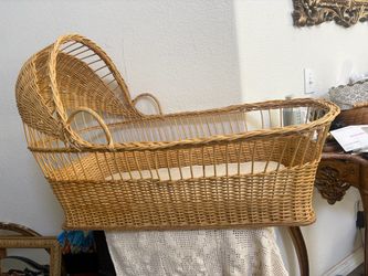 Wicker Baby Moses Basket Bassinet