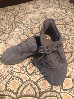 New girls Adidas( Grey sparkle)