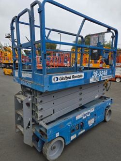 2018 Genie GS-3246 Scissor Lift